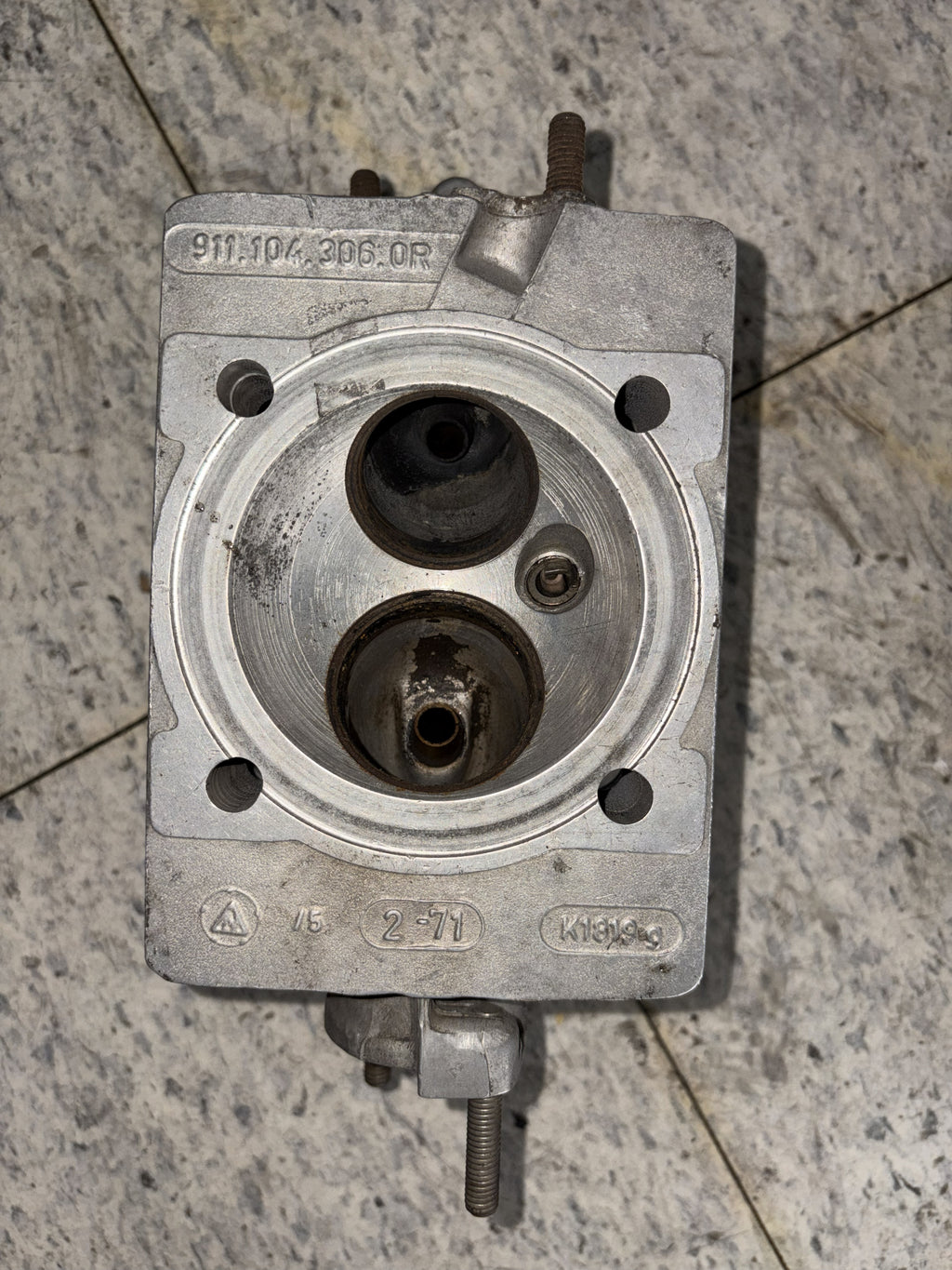 Porsche 911 Cabeza de Motor  Original (1970-1973) - 2.2L / 2.4L