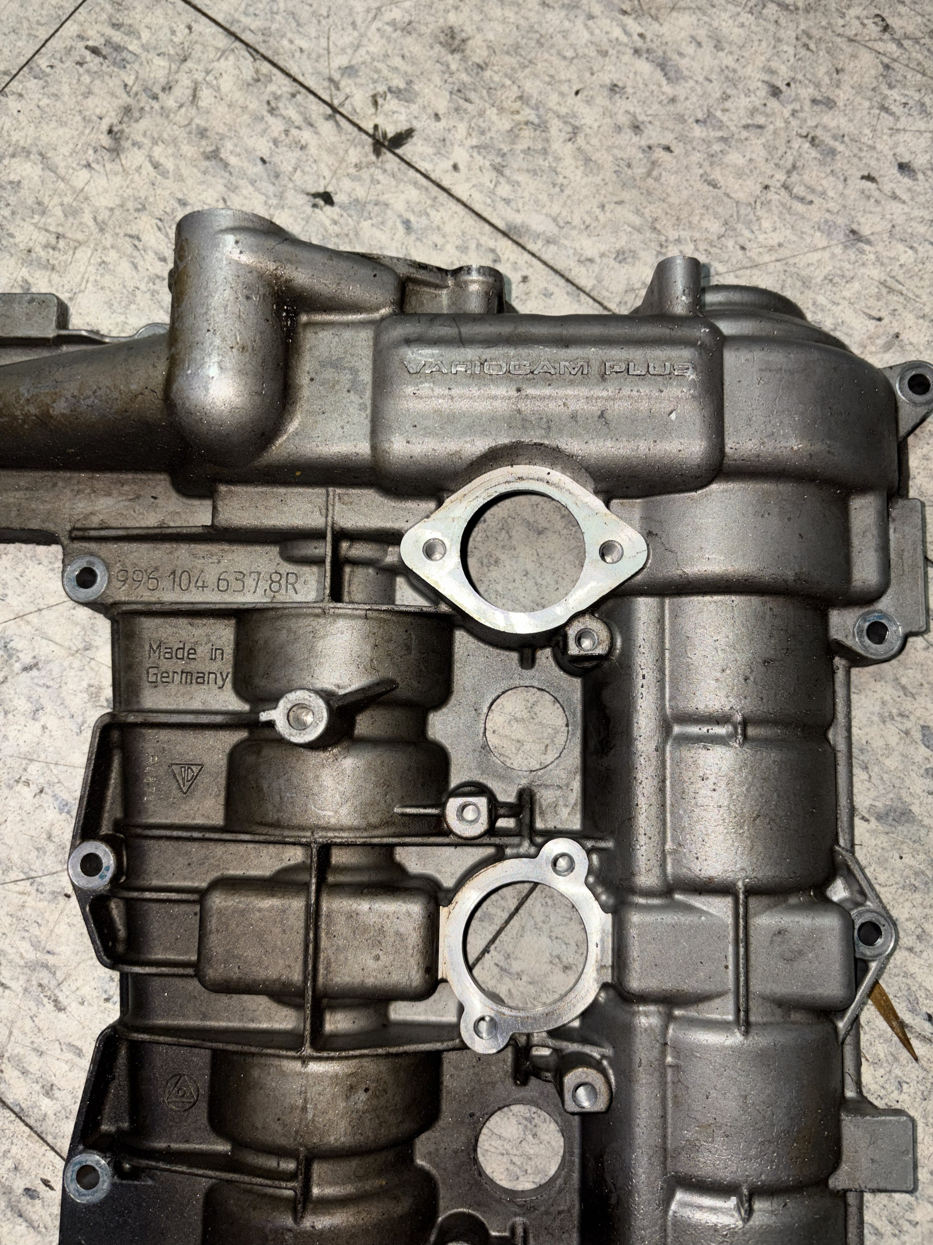 Porsche (996/997) 3.6L Tapa de Punterías / Camshaft Cover VarioCam Plus