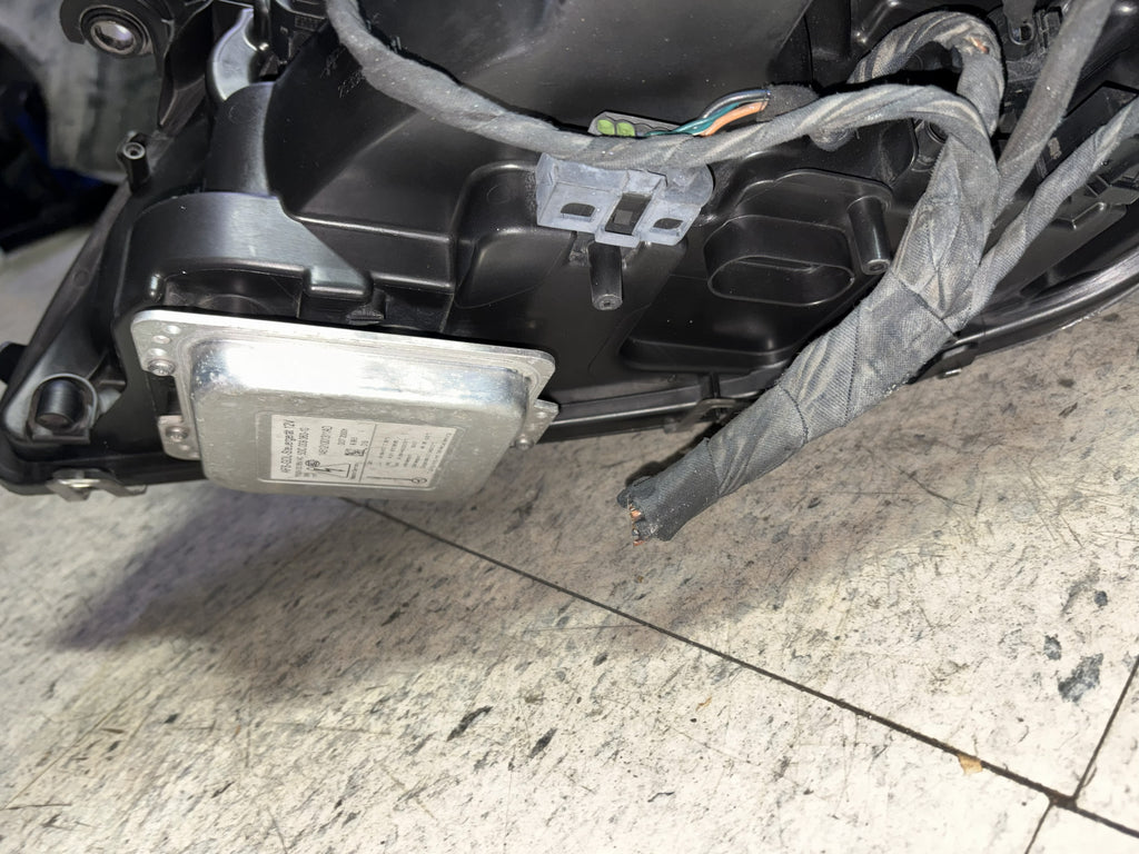 Mercedes-Benz ML63 AMG Faro Copiloto (W164) 2008