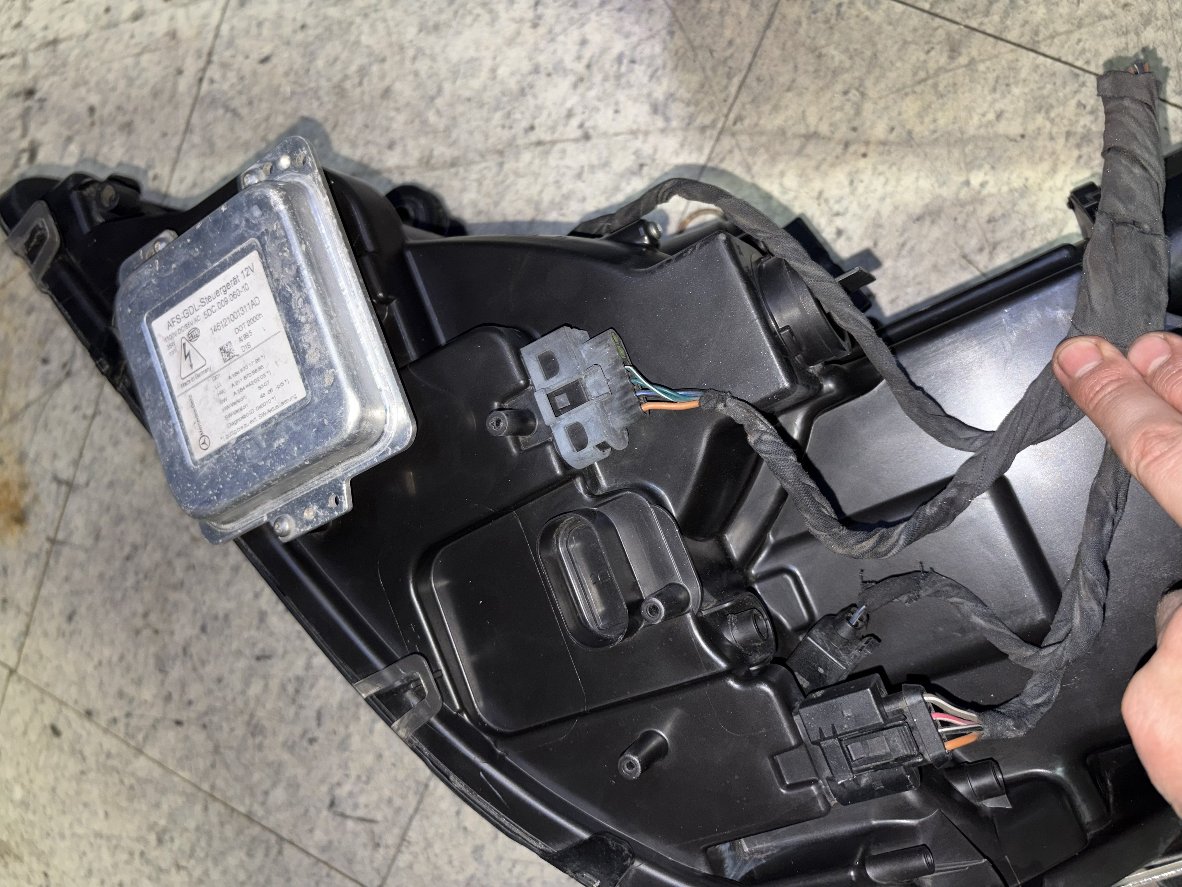 Mercedes-Benz ML63 AMG Faro Copiloto (W164) 2008