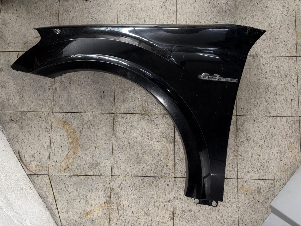 Salpicadera completa / Aleta Delantera Izquierdo Original Mercedes-Benz ML63 AMG (W164) 2008
