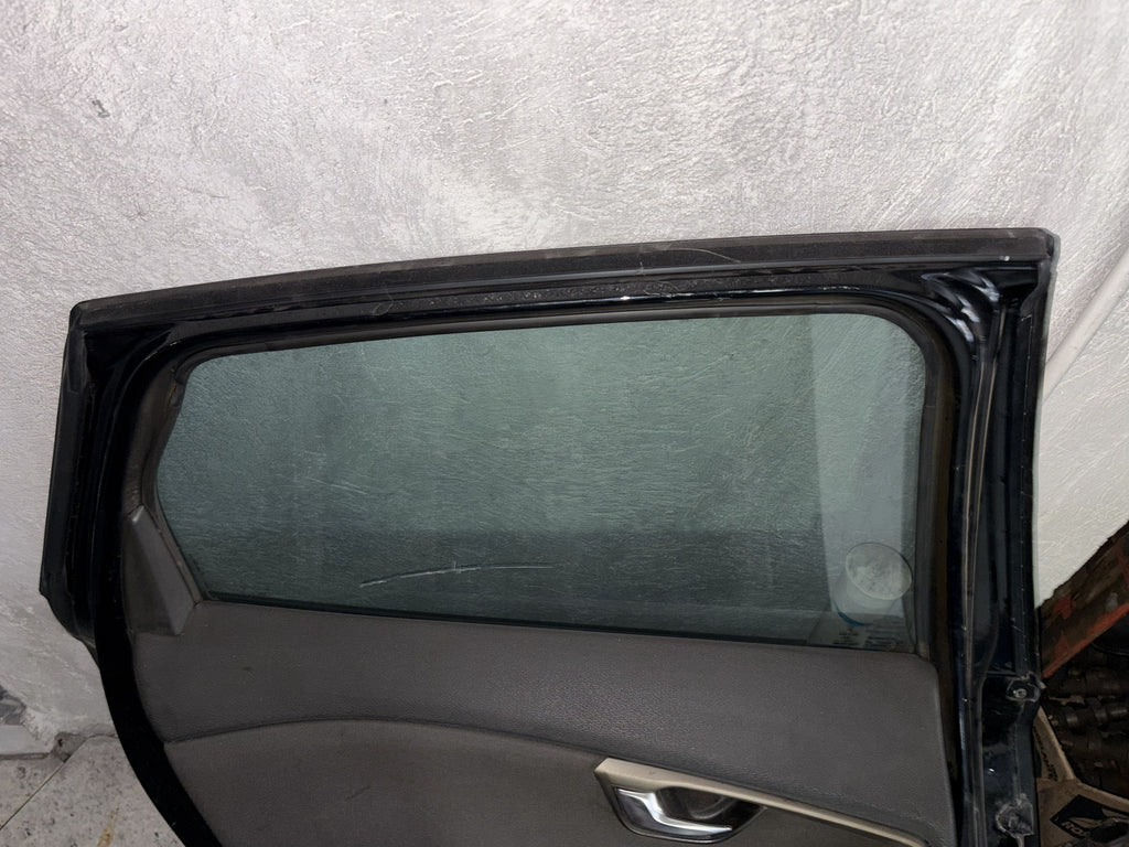 Volvo V40 Puerta Trasera Izquierda Cross Country 2013-2015
