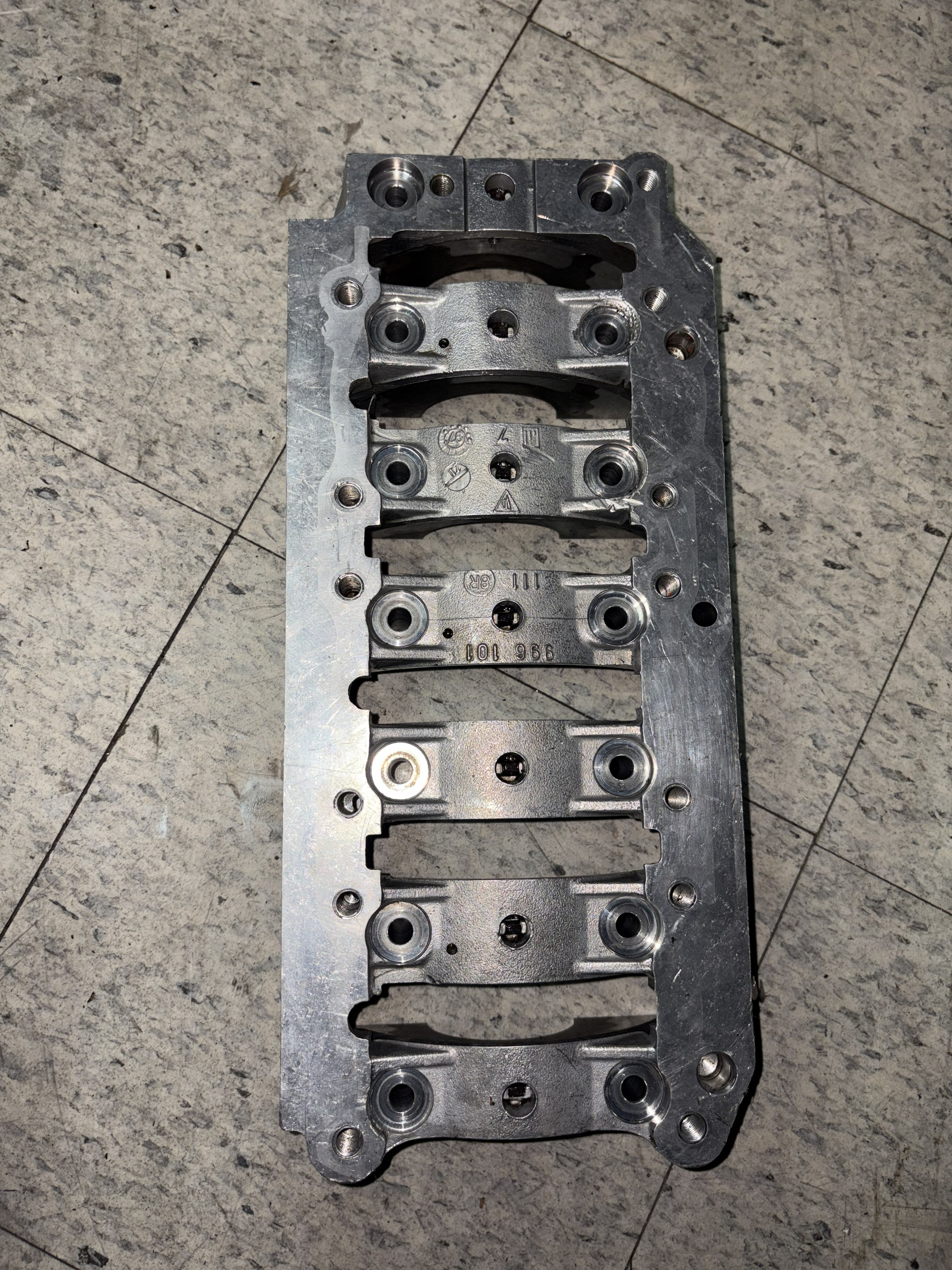 Porsche 911/Boxster/Cayman Portador de Cigüeñal (Crankshaft Carrier) Original