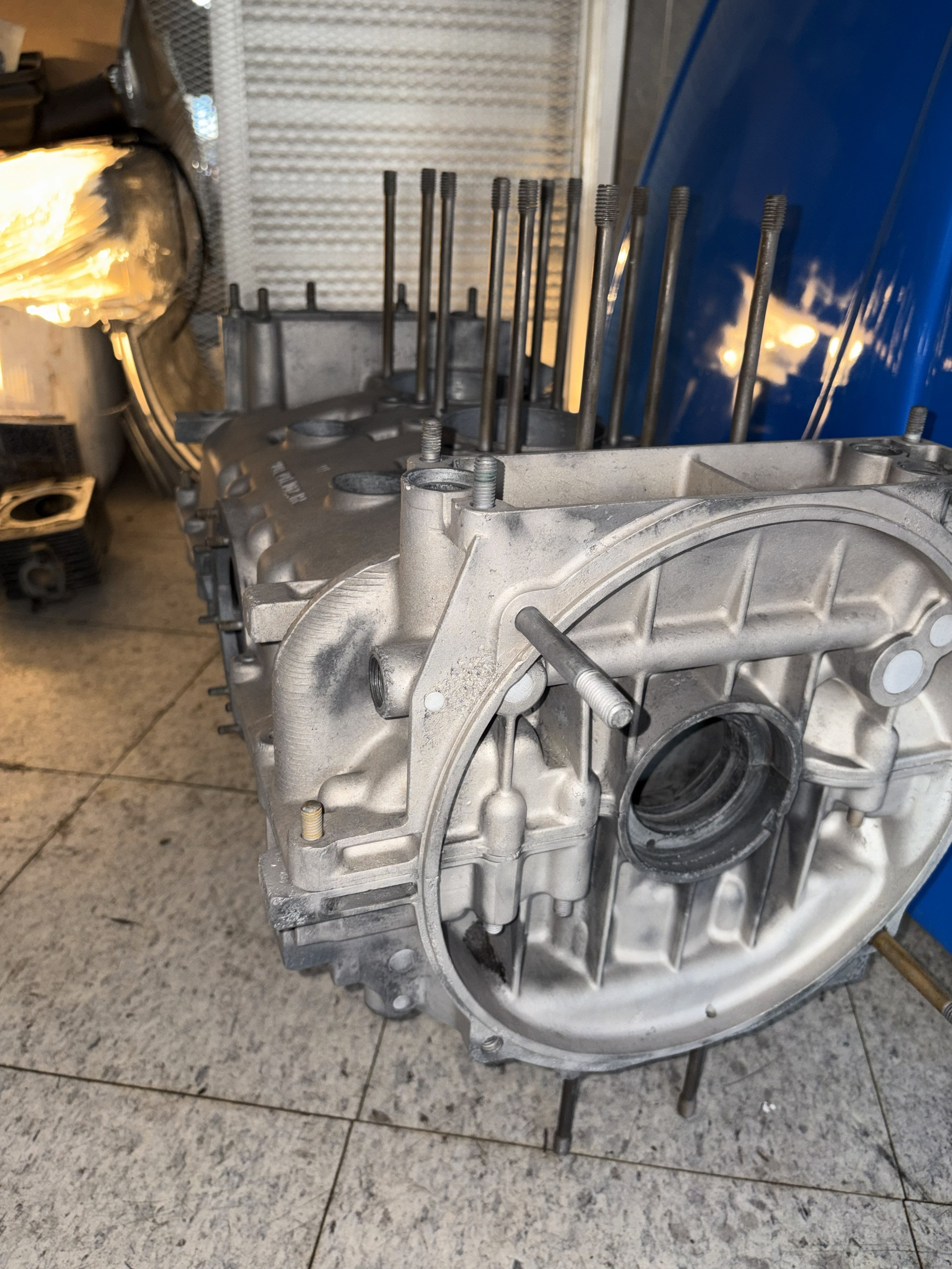 Porsche 911E 2.2L Crankcase 1970 - Magnesio / MFI Original
